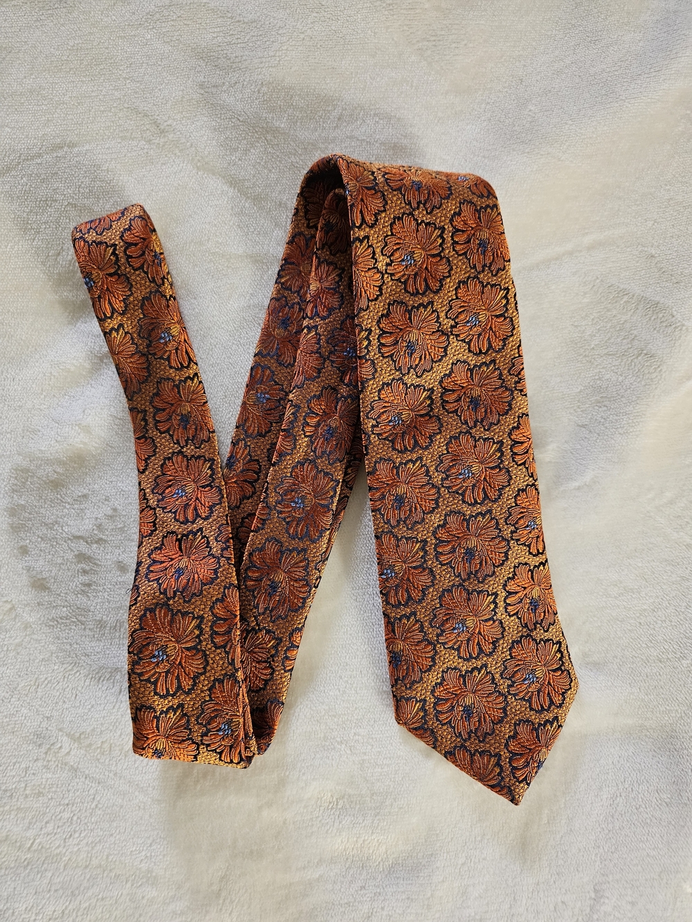 J.S.A. Bank Reserve Collection Orange Floral Men's Silk Tie 61"x3" EUC